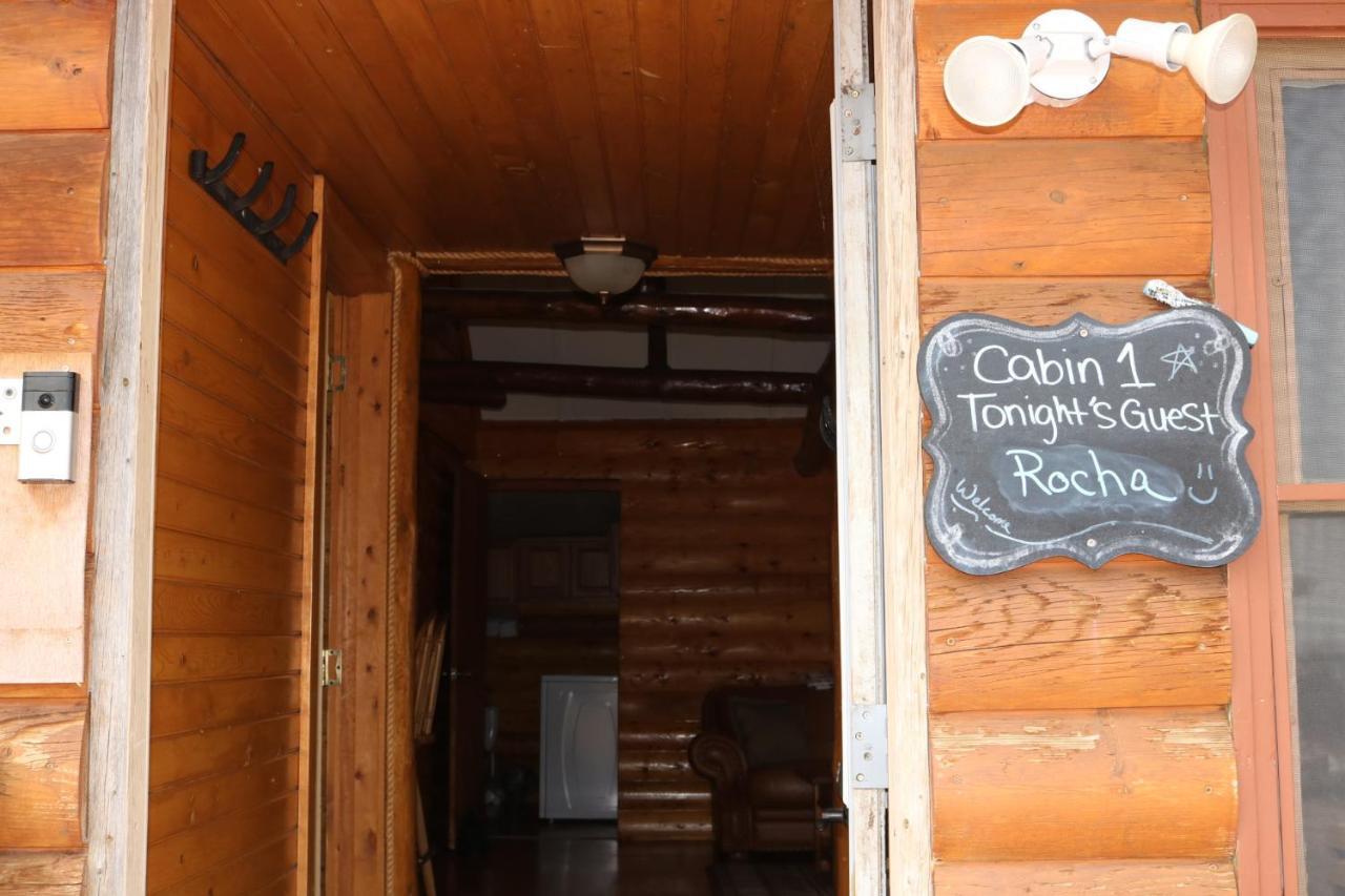 Villa Wapiti Mountain Cabins Exterior foto